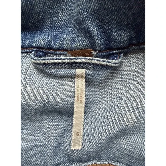 Free People Denim Jean Jacket Womens Small Contrasting Blue Panel Trucker Coat - Picture 8 of 10